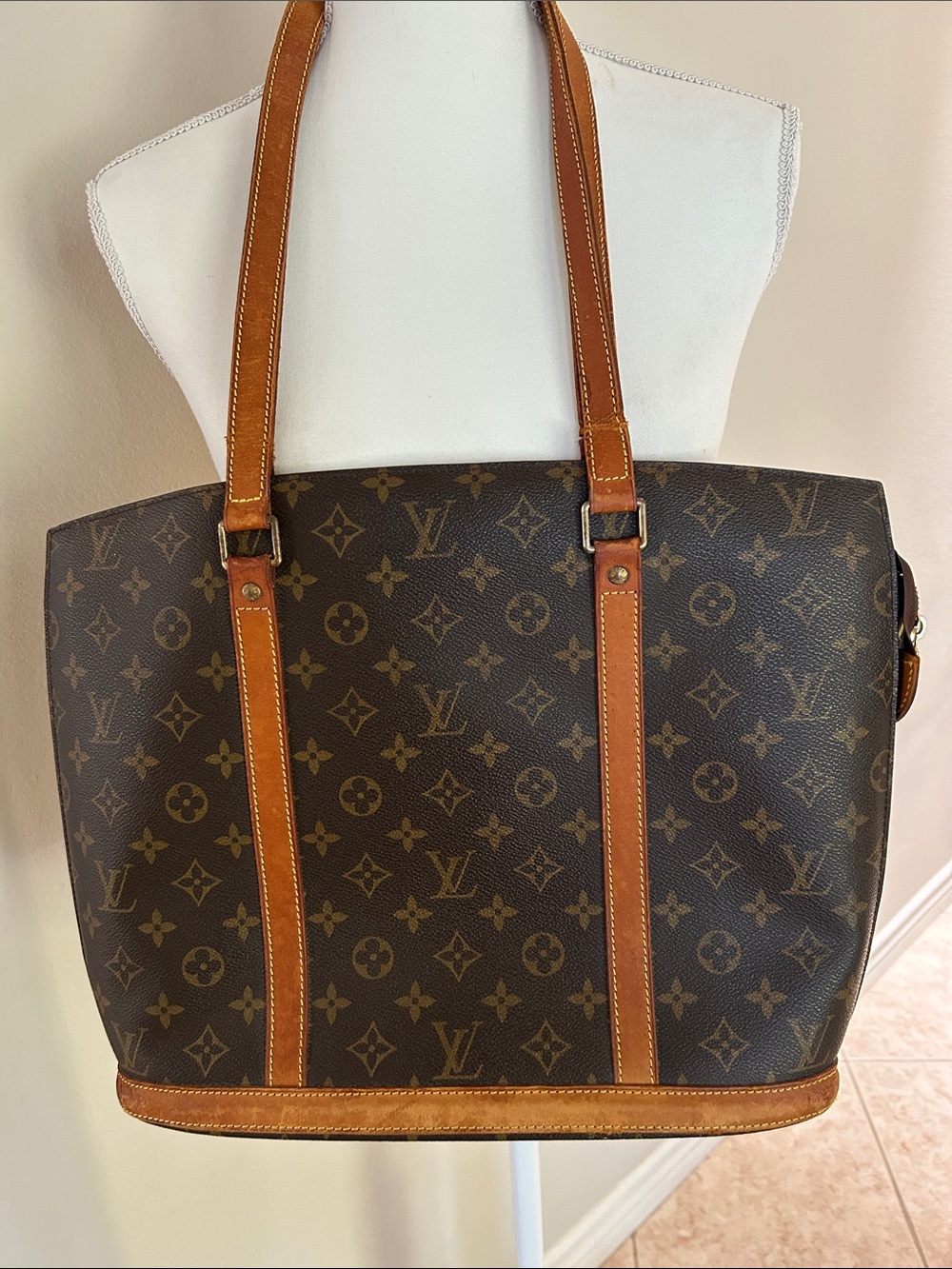 Louis Vuitton Babylon Bag